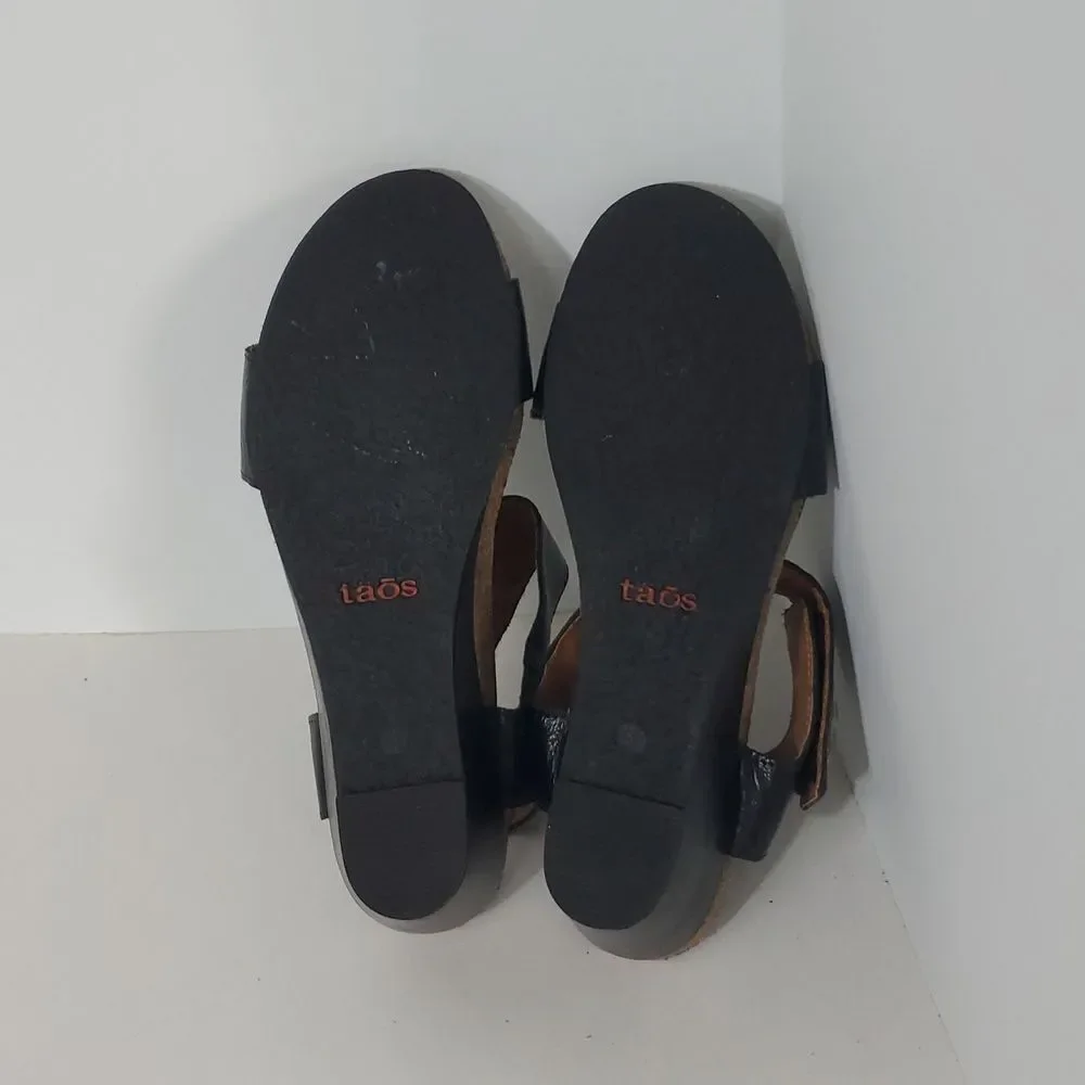 Taos Carousel 2 Black Patent Leather Wedge Sandals with Silver Accents EU 41
